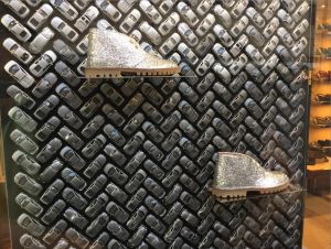 Półka z butami - test na zależność od pola.jpg