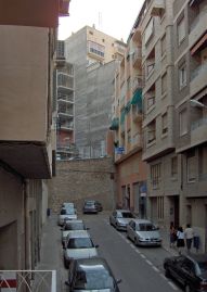 Ślepa uliczka (ang. dead-end street, cul-de-sac) - ulica tylko z jednym wjazdem i wyjazdem, co znacznie zmniejsza ruch samochodowy